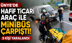 Ünye’de hafif ticari araç ile minibüs çarpıştı: 5 kişi yaralandı