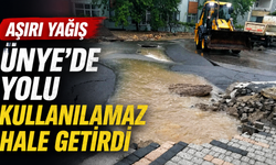 Aşırı yağış Ünye’de yolu kullanılamaz hale getirdi