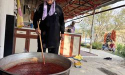 Ankara'dan Diyarbakır'a gelip el emeği ürünlerini tüm Türkiye'ye ulaştırıyorlar