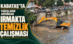 Kabataş’ta yağışların ardından ırmakta temizlik çalışması