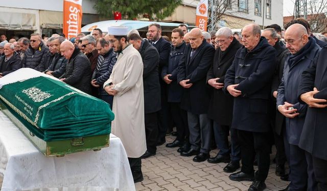 İYİ Parti Grup Başkanvekili Çömez'in annesi son yolculuğuna uğurlandı