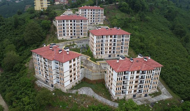 Kabadüz TOKİ'de kurasız ev sahibi oldular