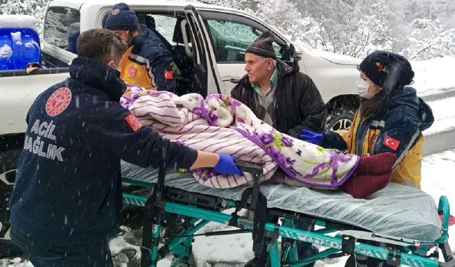 Giresun'da kar nedeniyle mahsur kalan hastaya ulaşıldı