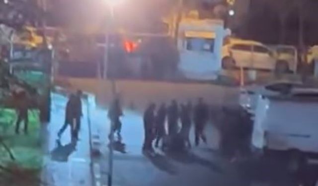 Beyoğlu'nda iki grup tekme tokat birbirine girdi
