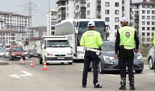 Ordu'da bir haftada 17 binden fazla araç ve sürücüsü denetlendi