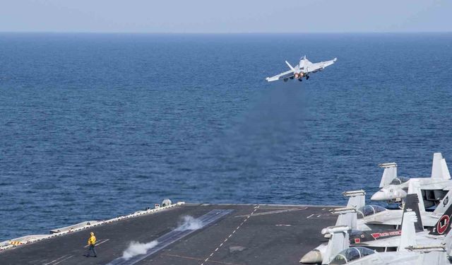 ABD ordusu: 'İran'a ait 3 bini aşkın hedefi vurduk'