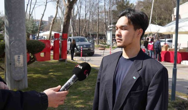 Ankara'da Kazakistan vatandaşları sandık başına gitti