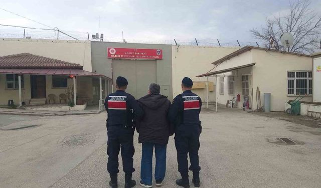 Bilecik'te resmi belgede sahtecilik suçundan aranıyordu yakalandı