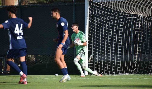 Altınordu'nun 20 yaşındaki kalecisi, bu sezon 8 penaltıdan 7'sini kurtardı