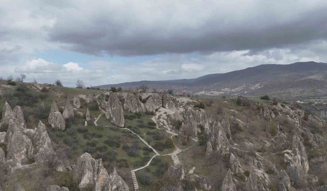 Ankara'da Kapadokya'yı andıran doğa harikası: Abacı Peribacaları