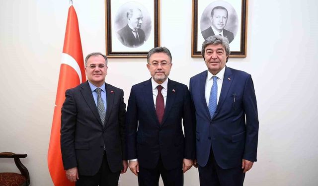 Başkan Özdoğan Ankara'da: 'Hacılar için durmadan çalışıyoruz'