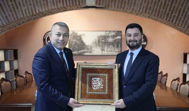 Trabzon Valisi Tahir Şahin'den Kağıthane'ye ziyaret