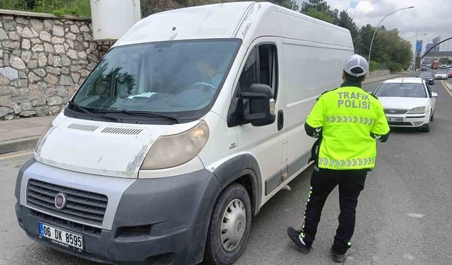 Ankara'da bayram tedbirleri başladı: Polis trafik denetimi gerçekleştirdi