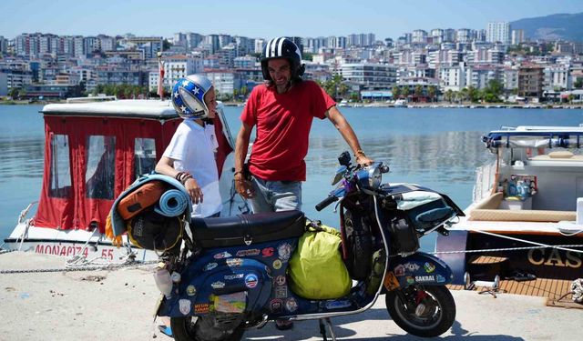 Dünyayı gezen İtalyan baba-oğul Samsun'da sıcak ilgiyle karşılandı: 'Hiç unutmayacağız'