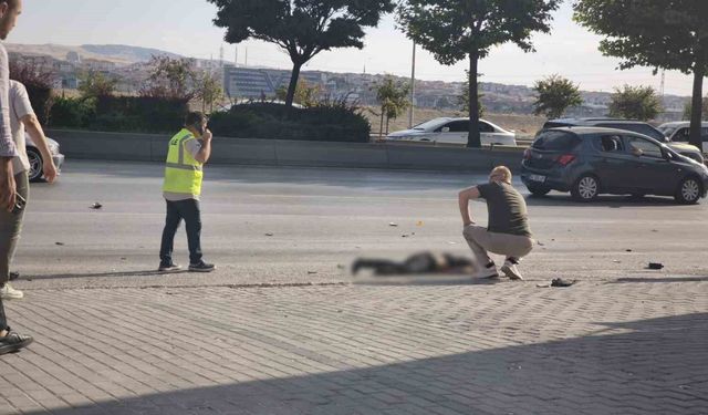 Ankara'da otomobil motosikletle çarpıştı: 2 yaralı