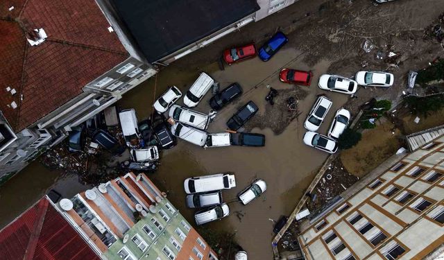 Fotoğraflarla İstanbul'da sel sonrası hasar