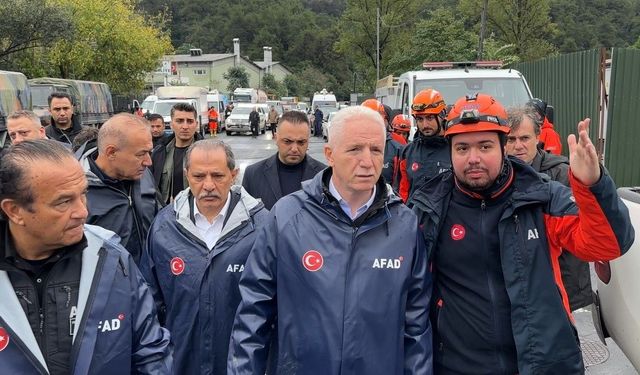 İstanbul Valisi Davut Gül: 'Yaklaşık 2 bin 500 civarında hemşehrimiz kurtarıldı'