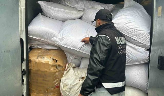 İstanbul'da alkol ve tütün kaçakçılarına operasyon: 6 milyon 500 bin lirayı bulan ürün ele geçirildi