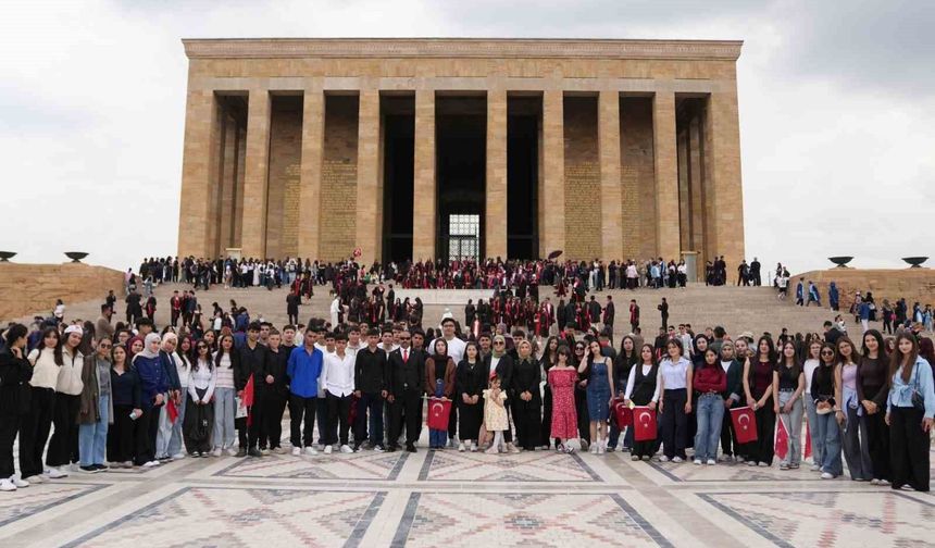 Şehitkamil'in gençleri Ankara'ya çıkarma yaptı