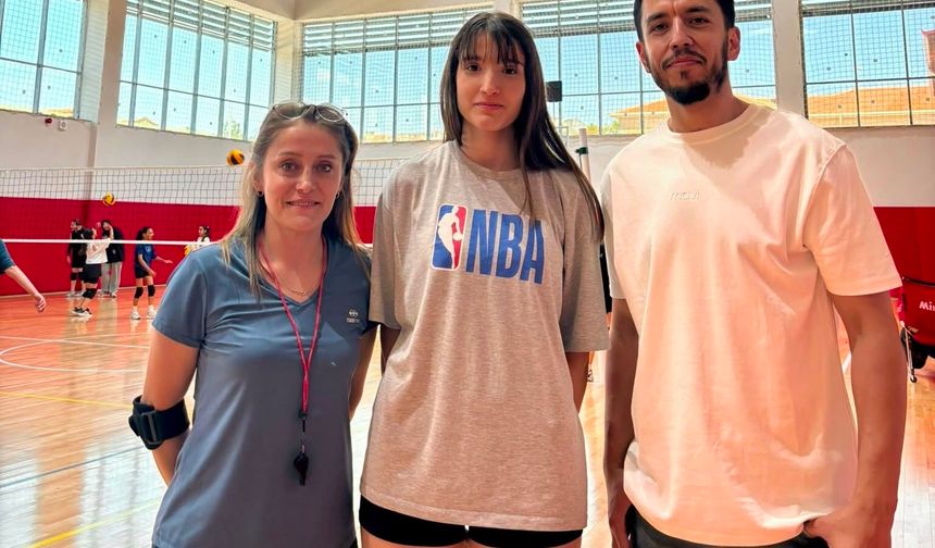 Niğdeli sporcu Belinay Akkuş Beşiktaş'a transfer oldu